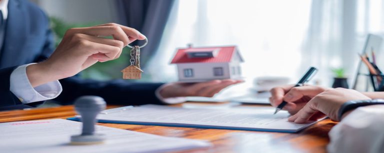 découvrez les failles coûteuses de l'assurance habitation et adoptez des stratégies efficaces pour optimiser votre budget en 2026.