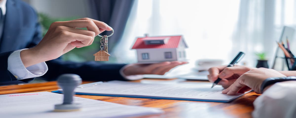 découvrez les failles coûteuses de l'assurance habitation et adoptez des stratégies efficaces pour optimiser votre budget en 2026.
