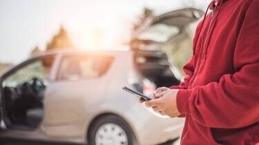 découvrez comment les tarifs auto et habitation évolueront en 2026 avec une hausse variable et ce que cela signifie pour votre budget.