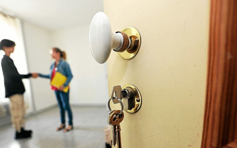 découvrez comment bénéficier d'une baisse des prix pour votre assurance habitation en bretagne et protégez votre logement à moindre coût.