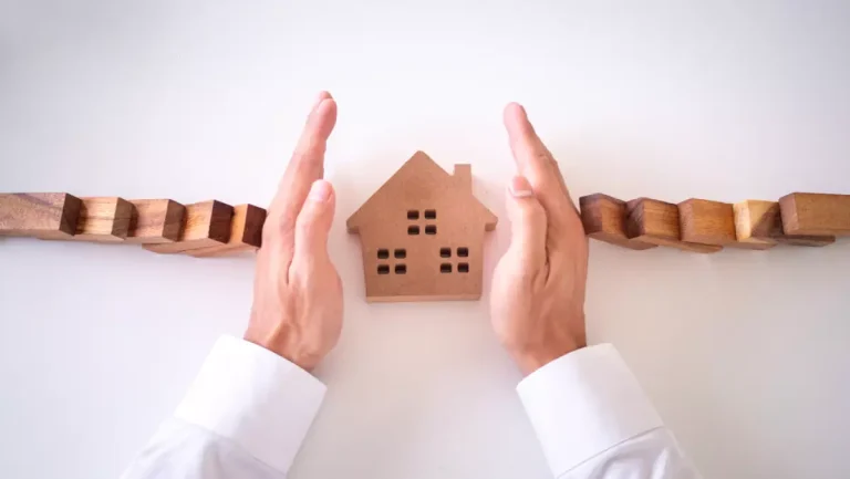 découvrez le projet de loi visant à limiter la hausse des tarifs d'assurance habitation et ses impacts pour les assurés.